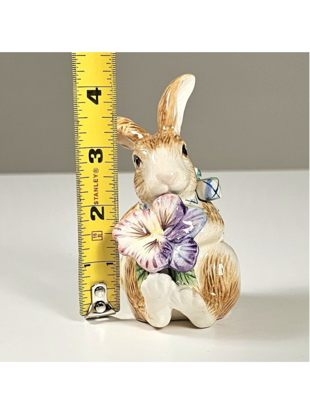 Vintage Fitz and Floyd Halcyon Bunny Figurine Easter Rabbit Pansy Flower - Picture 6 of 6